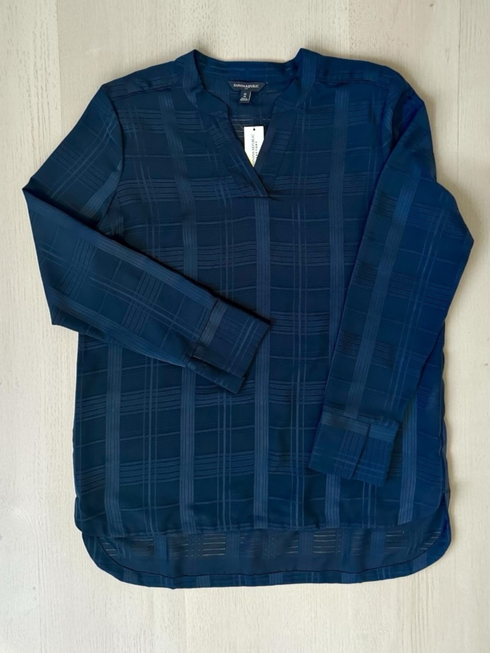 Banana Republic Navy Textured Plaid Long Sleeve Top Woman Size M